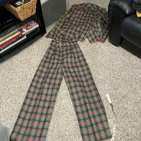 Vintage 60s/70s wool plaid suit - blazer and wide leg high rise pants - Picture 13 of 13